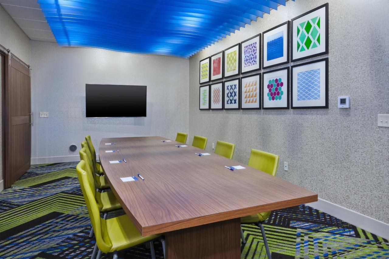 Holiday Inn Express & Suites - Painesville - Concord By Ihg Esterno foto