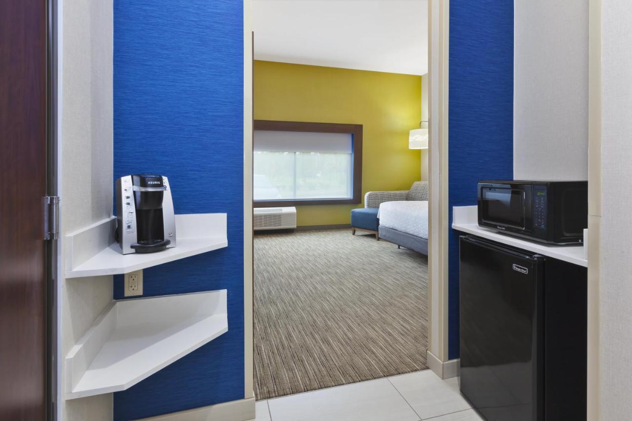 Holiday Inn Express & Suites - Painesville - Concord By Ihg Esterno foto