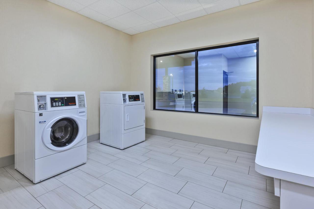 Holiday Inn Express & Suites - Painesville - Concord By Ihg Esterno foto
